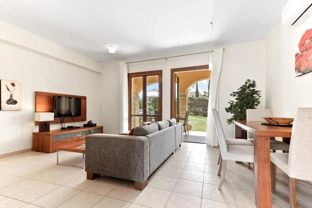 2 bedroom Apartment Asulon with communal pools, Aphrodite Hills Resort