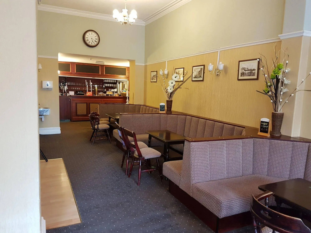 Grand Ash Hotel