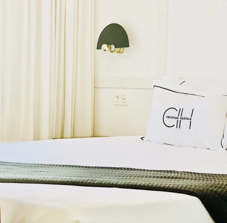 CIH Apartments
