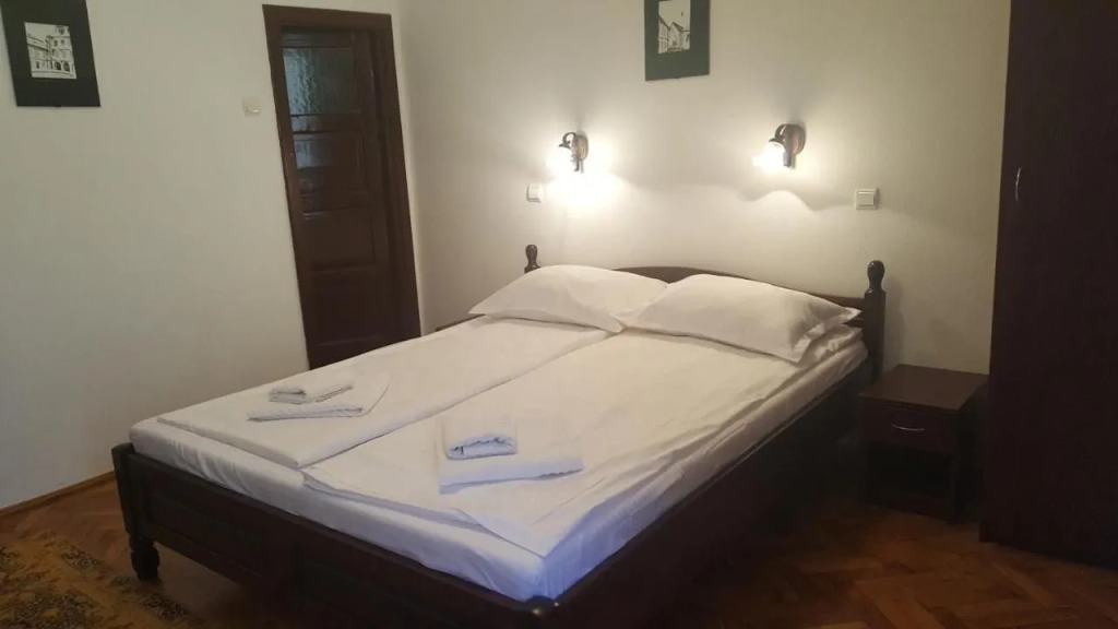Pensiunea Podul Minciunilor