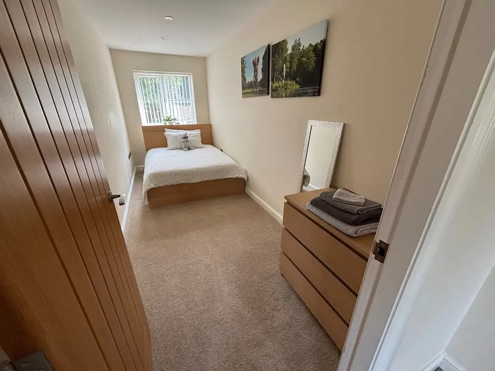 12 Guests - Hot Tub - Free Parking in Huddersfield