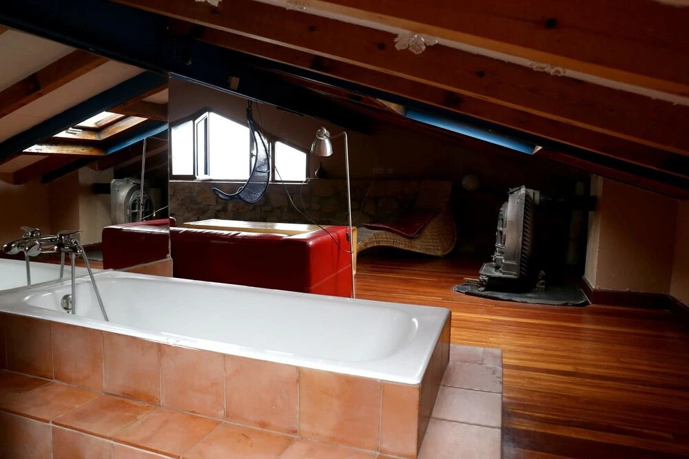 House With 6 Bedrooms in Donostia, With Wonderful Mountain View, Enclosed Garden and Wifi