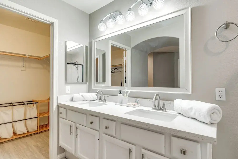 Gilbert Home Near Dtwn: Fire Pits, Grill & More!