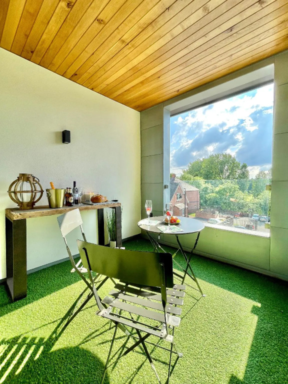 Apartment Twelve