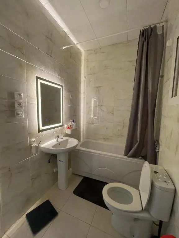 Family two bedroom apartment with free parking and free Wi-Fi