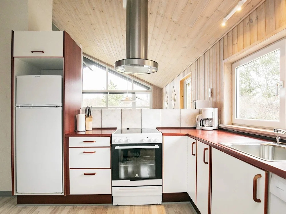 Quaint Holiday Homein Hjørring With Whirlpool