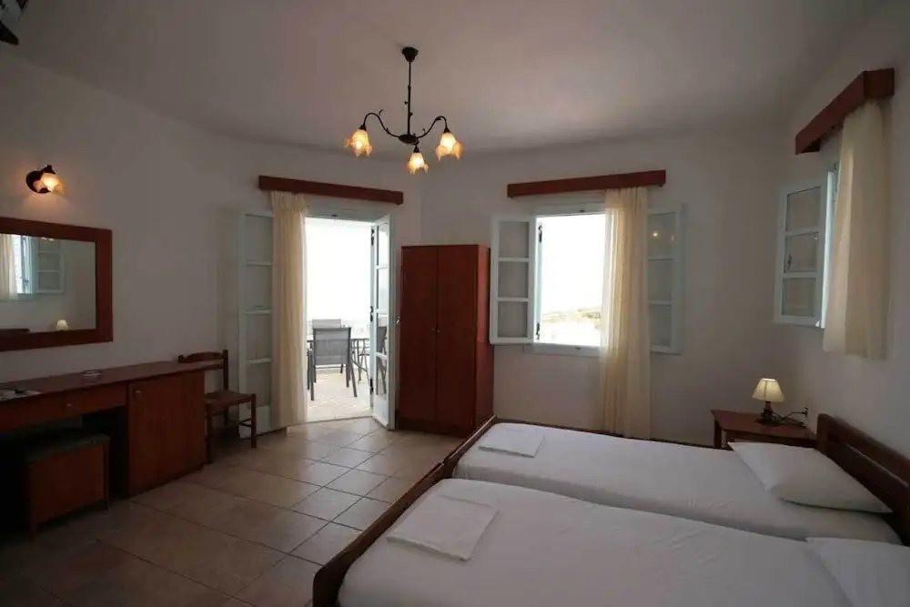Pirgos Stelida Hotel