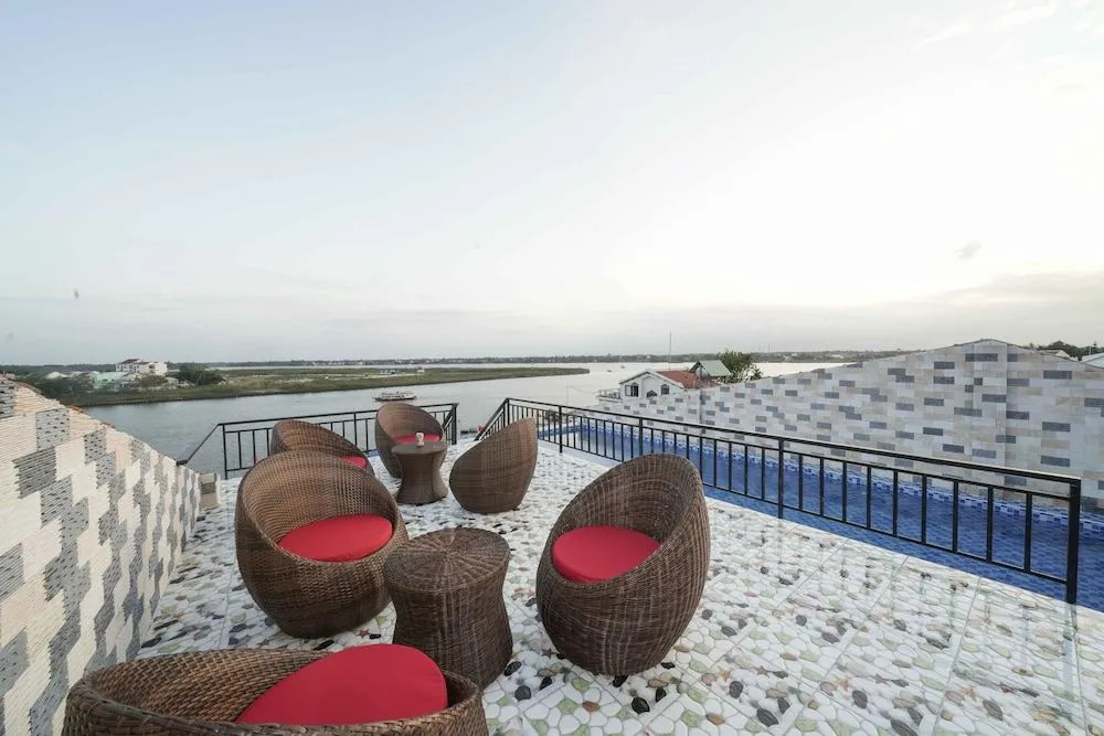 Rockmouse Centre River Villa Hoi An