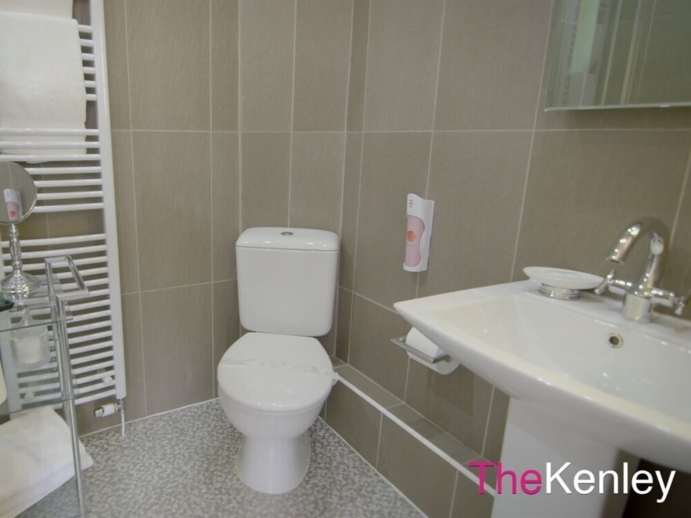 Kenley Hotel