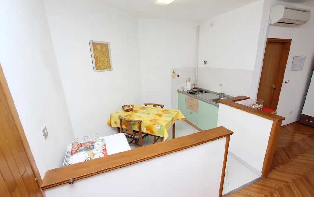 Apartments Mitton