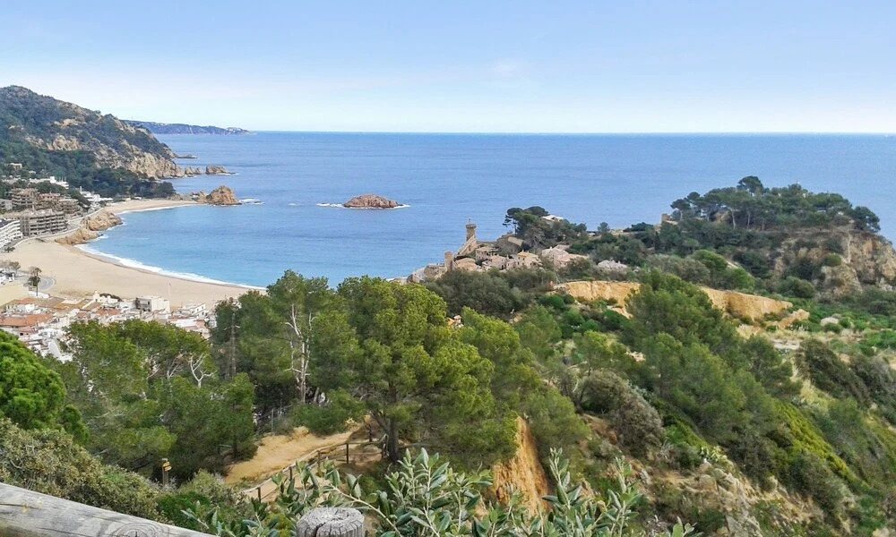 Apartment With 2 Bedrooms in Tossa de Mar, With Wonderful City View, T