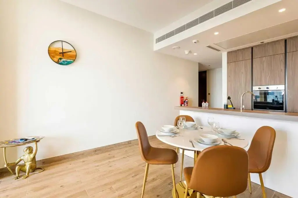 Mesmerizing 1BR w/ Full Marina View at Marina Gate
