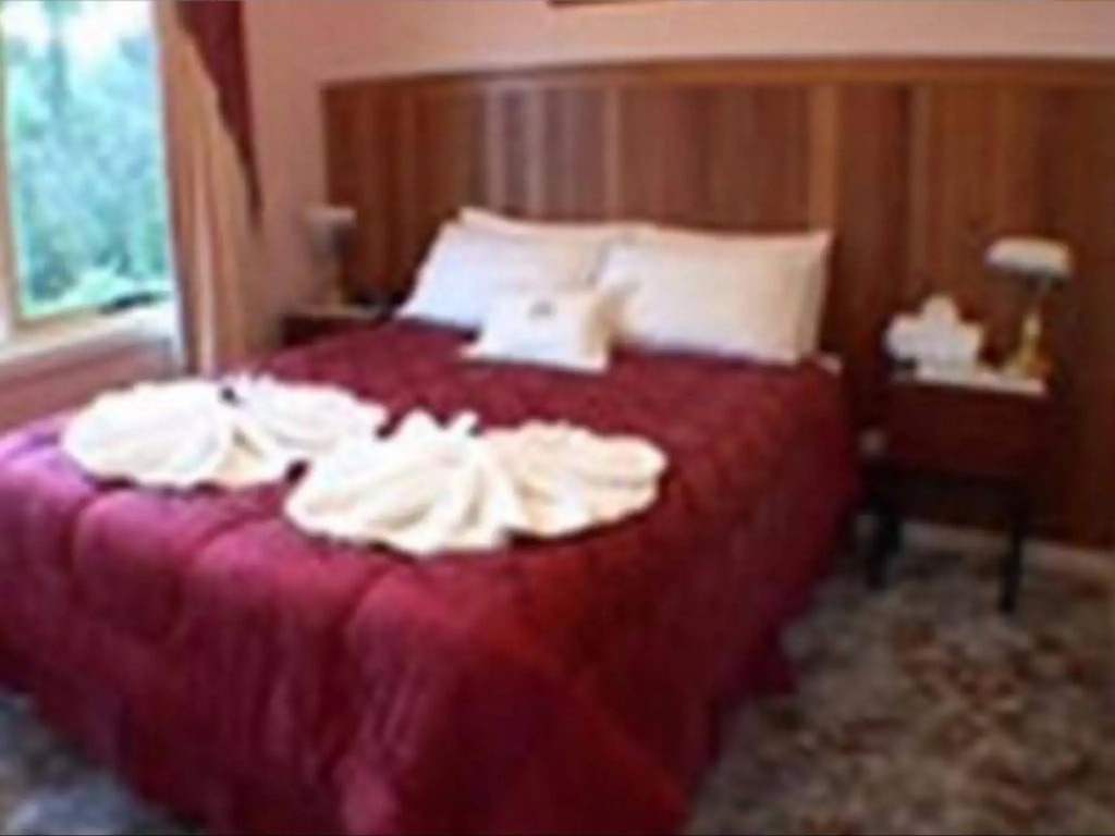 Robyns Nest Lakeside Resort
