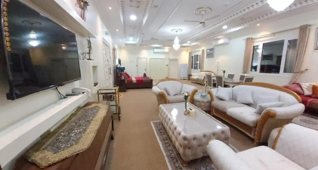 Sur Bandar Al Ayjah Hotel Apartments