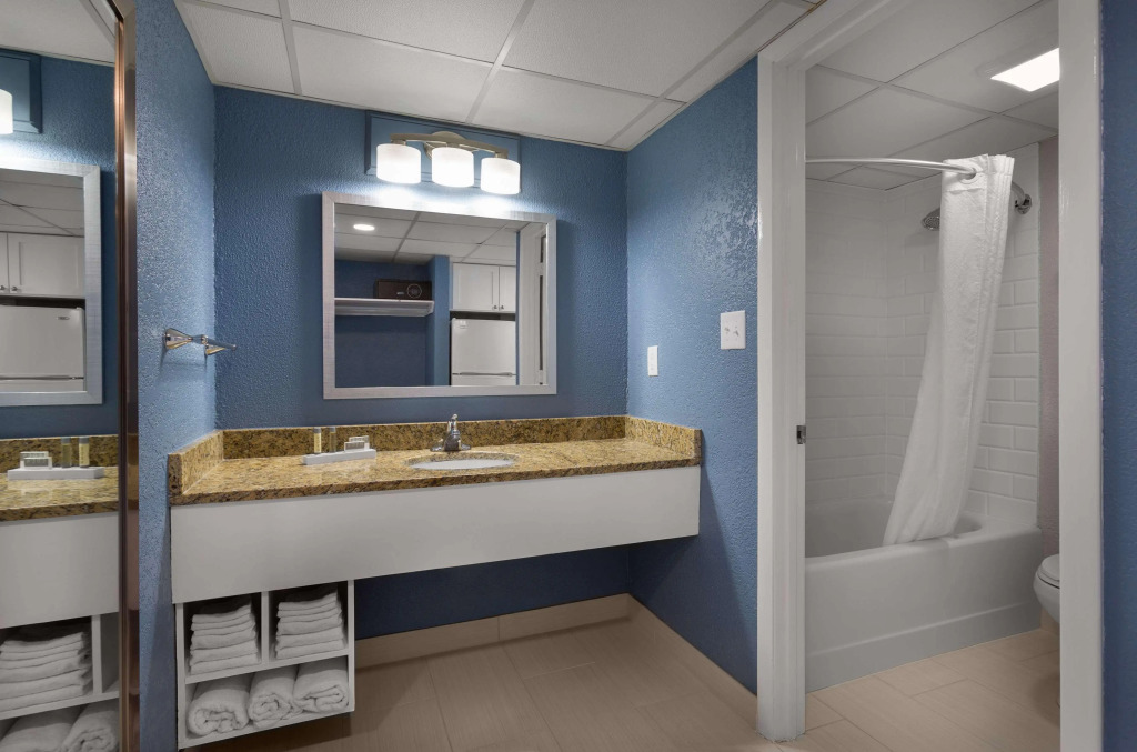 Dayton House Resort - BW Signature Collection
