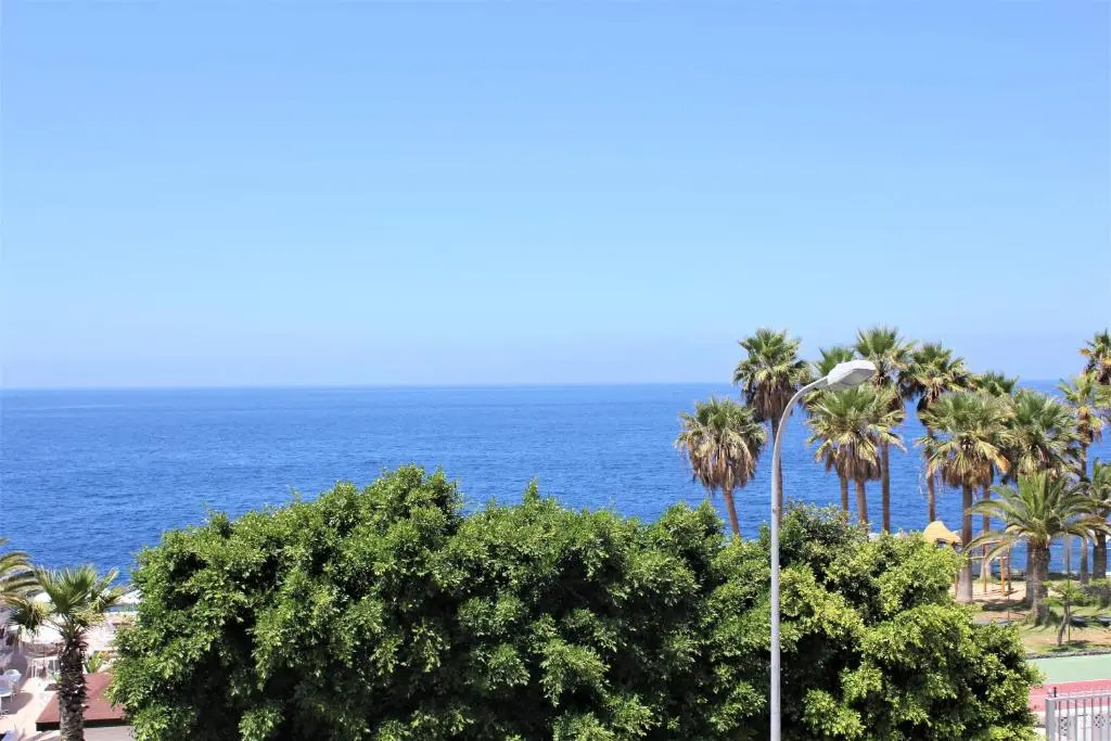 Apartamento con vistas, playa y WIFI