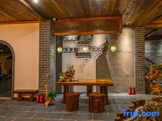 Jiangnan Deyuelou Hotel