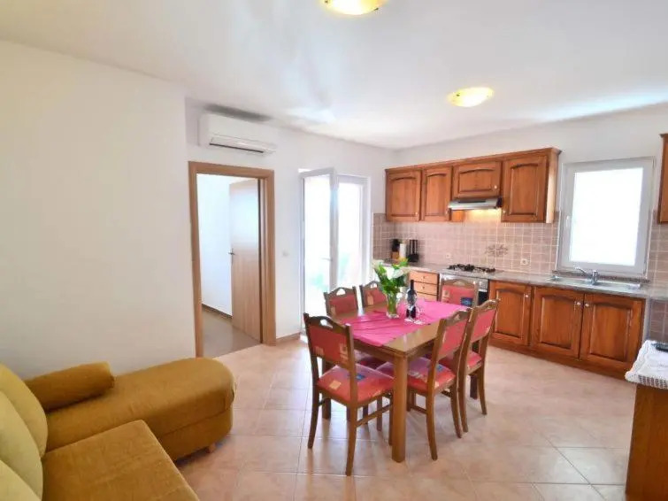 Apartments Milin