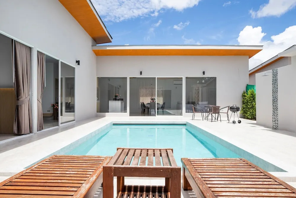 Andaman Sea Best Pool Access and Villas