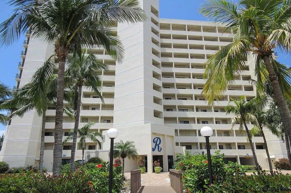 Riviera Club 406 2 Bedrooms 2 Bathrooms Condo