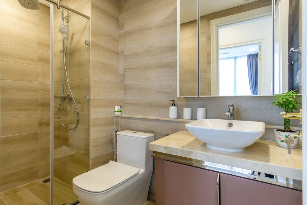 Urban House Saigon - Golden River