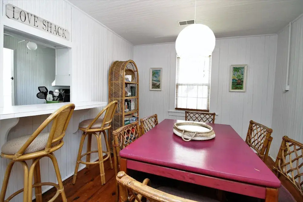 E ARCTIC 412 2 Bedroom Holiday Home By My Ocean Rentals