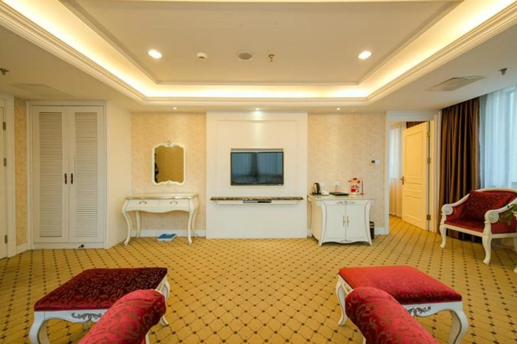 Beijing Huiqiao Hotel