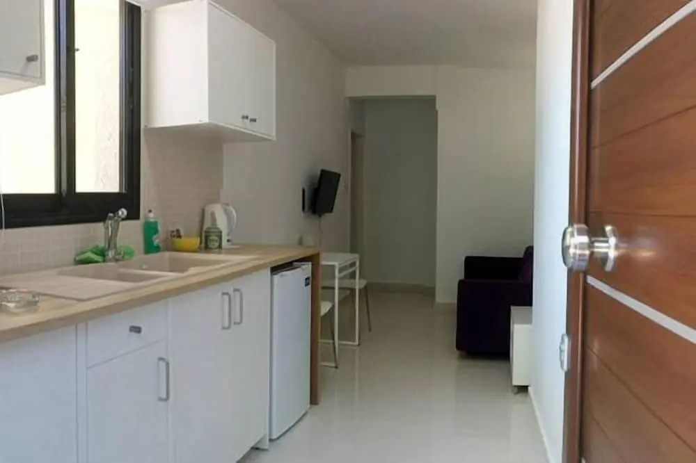 Royal Sunset Studios & Apartments