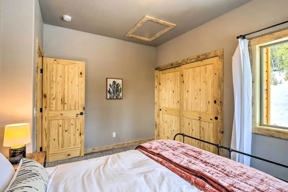 Mountainside Fairplay Cabin w/ Game Room & Sauna