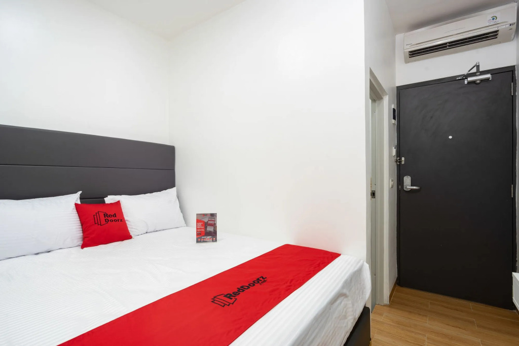 RedDoorz Plus @ Danau Sunter Utara