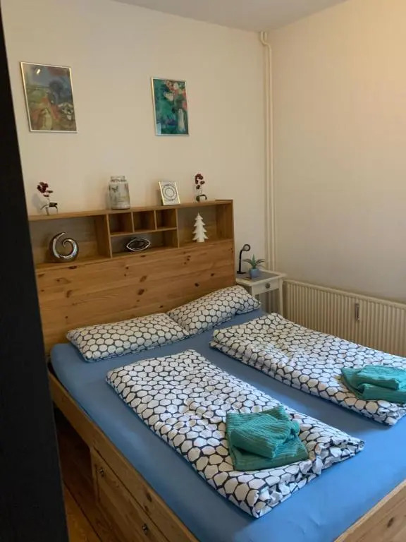 Zentrale 3 Zimmer Altbauwohnung mit Balkon