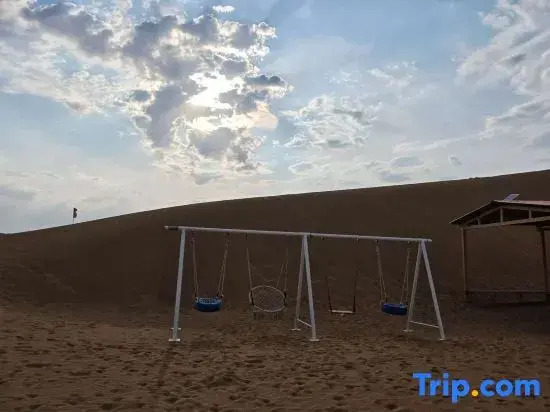 Zhongwei Star Guide | Parent-Child Study Tour | Desert Lakes | Five Lakes Crossing | Camping Base