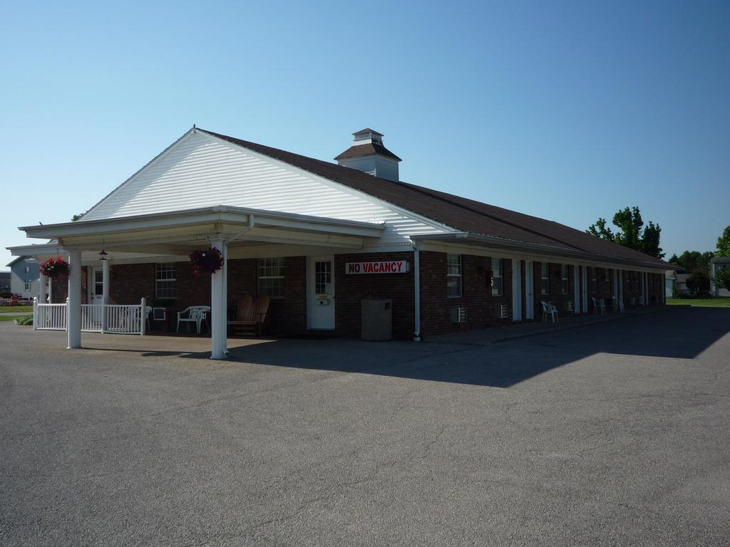 Arthur Country Inn