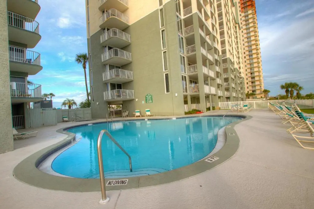 Long Beach Tower 1 800E by ZIA VR