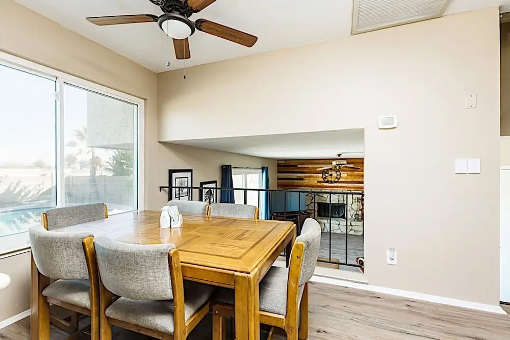 Shadow Mountain Retreat 4BR by Casago
