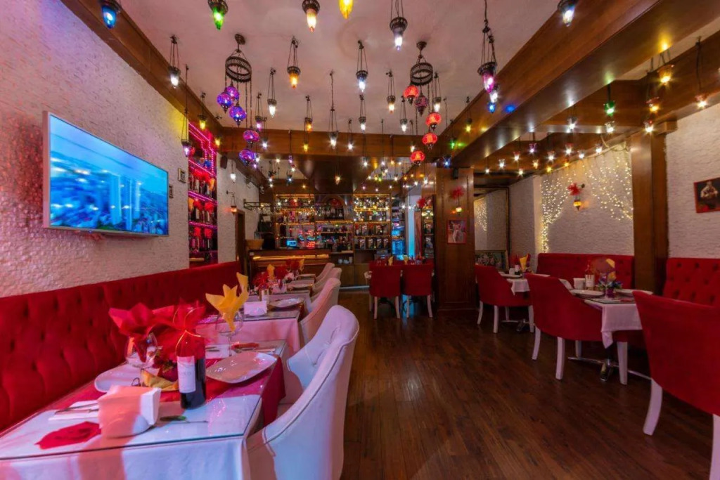 Charm Hotel