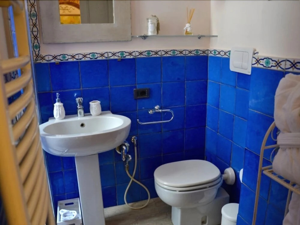 Mozza Suite 2