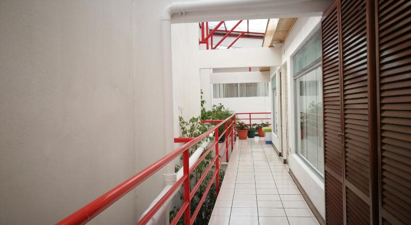 Hotel Hojarascas