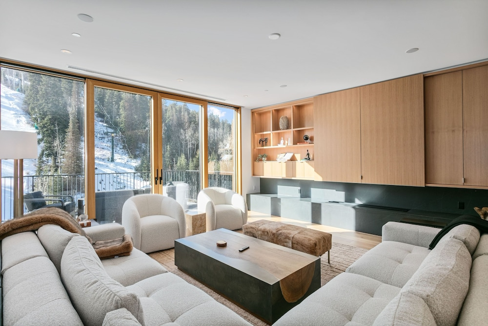 Ski-in/out Deer Valley Resort Pool 3br 3 Bedroom Condo