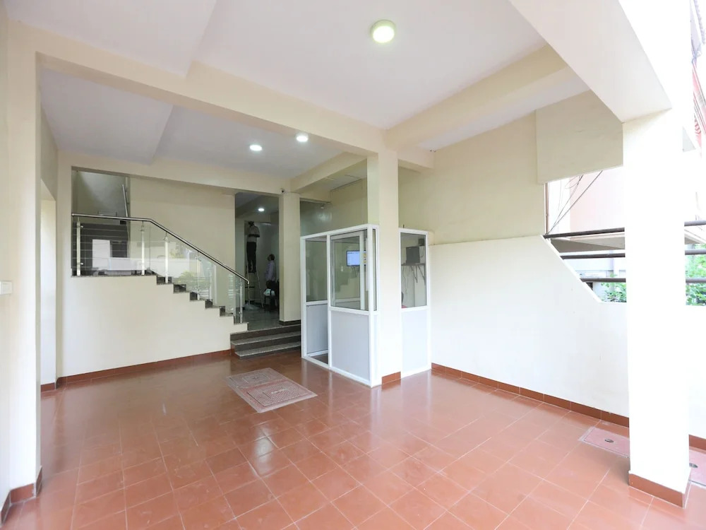 OYO 14934 Kalyani Grand