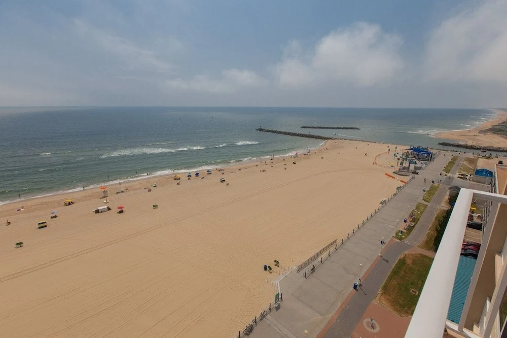 Dolphin Run 1306 - 2 Br Condo