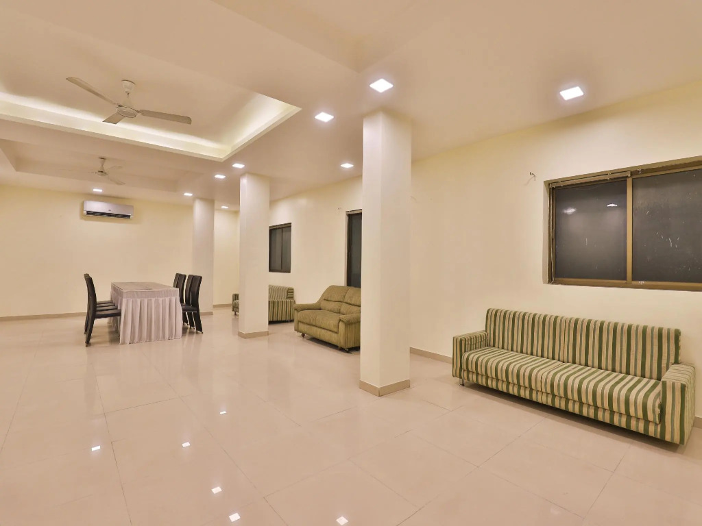 OYO 6684 Hotel Park Sangam