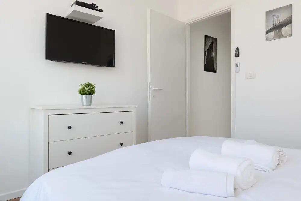 Herzel beach apartment