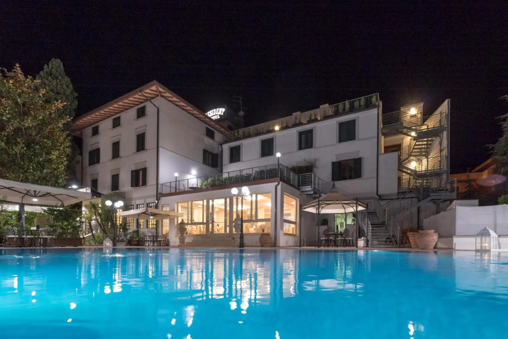Hotel President
