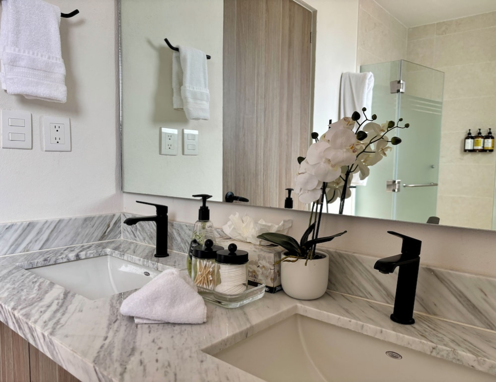 Private Hot Tub - 5BR in Nueva Escondida