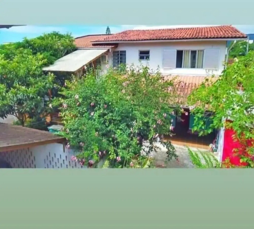 Inefável Hostel Floripa