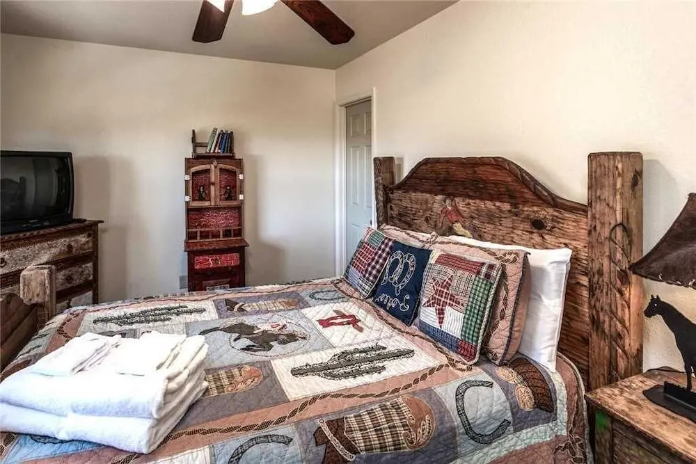 Aint No Better View - Three Bedroom with Hot Tub