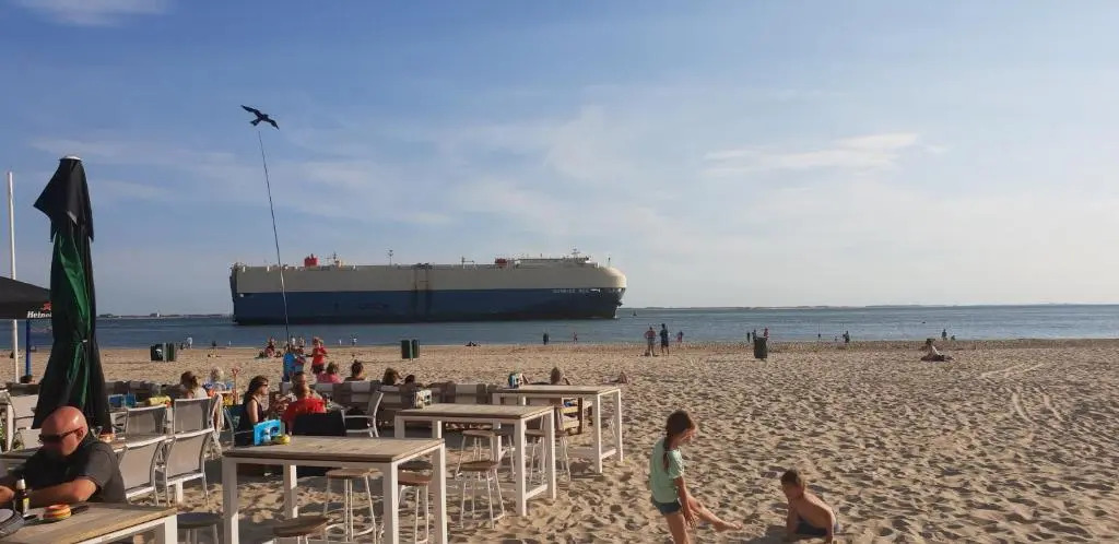 Appartement Havenzicht, gelegen aan zee met zeezicht