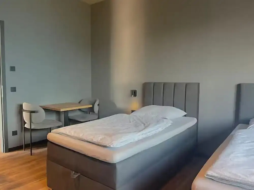 A & B Apartment und -Zimmervermietung eGbr