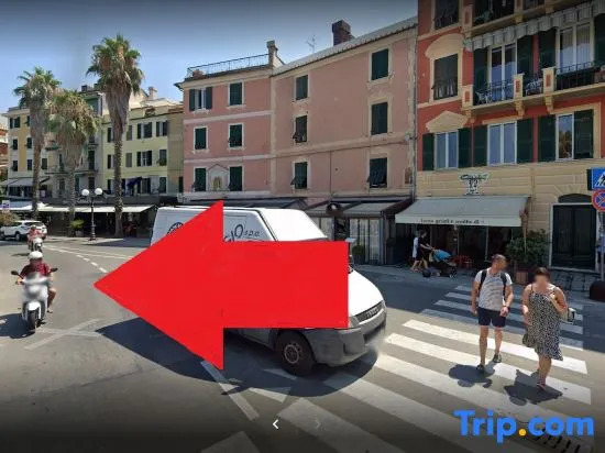 Sestri Viale Roma 15 Superior